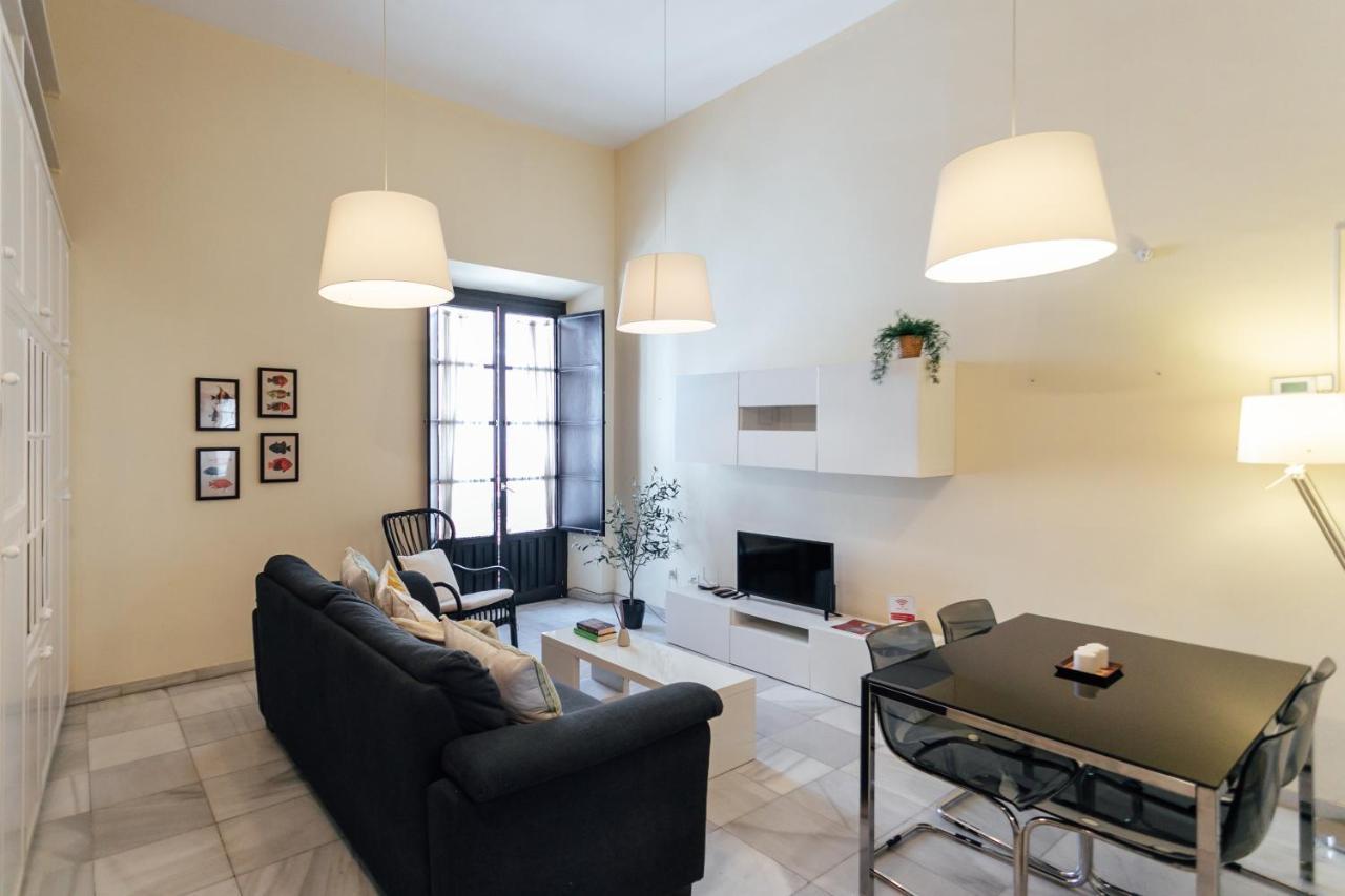 Alohamundi San Vicente Apartment เซบีญา ภายนอก รูปภาพ